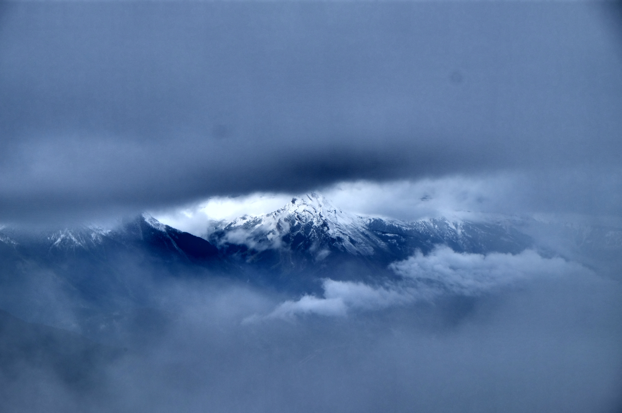 Crack of the Cloud