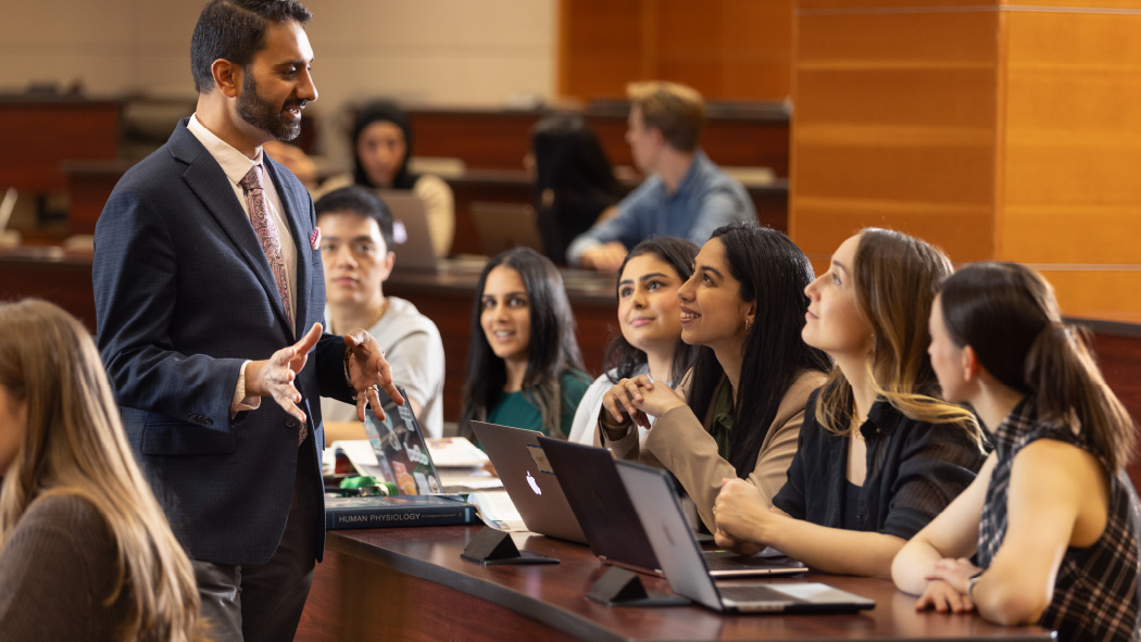 Dr. Vijay Daniels connecting with learners in a lecture