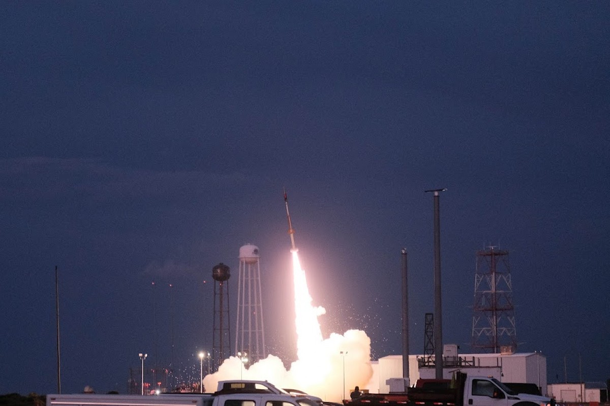 The NASA RockSat-X rocket takes off carrying a payload that includes testing equipment designed by students at the U of A.